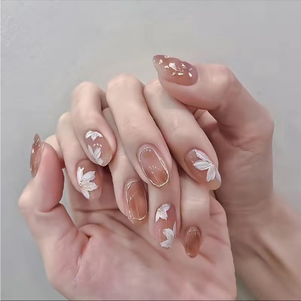 Blossom Babe - Nail Junkie - full artificial nail set